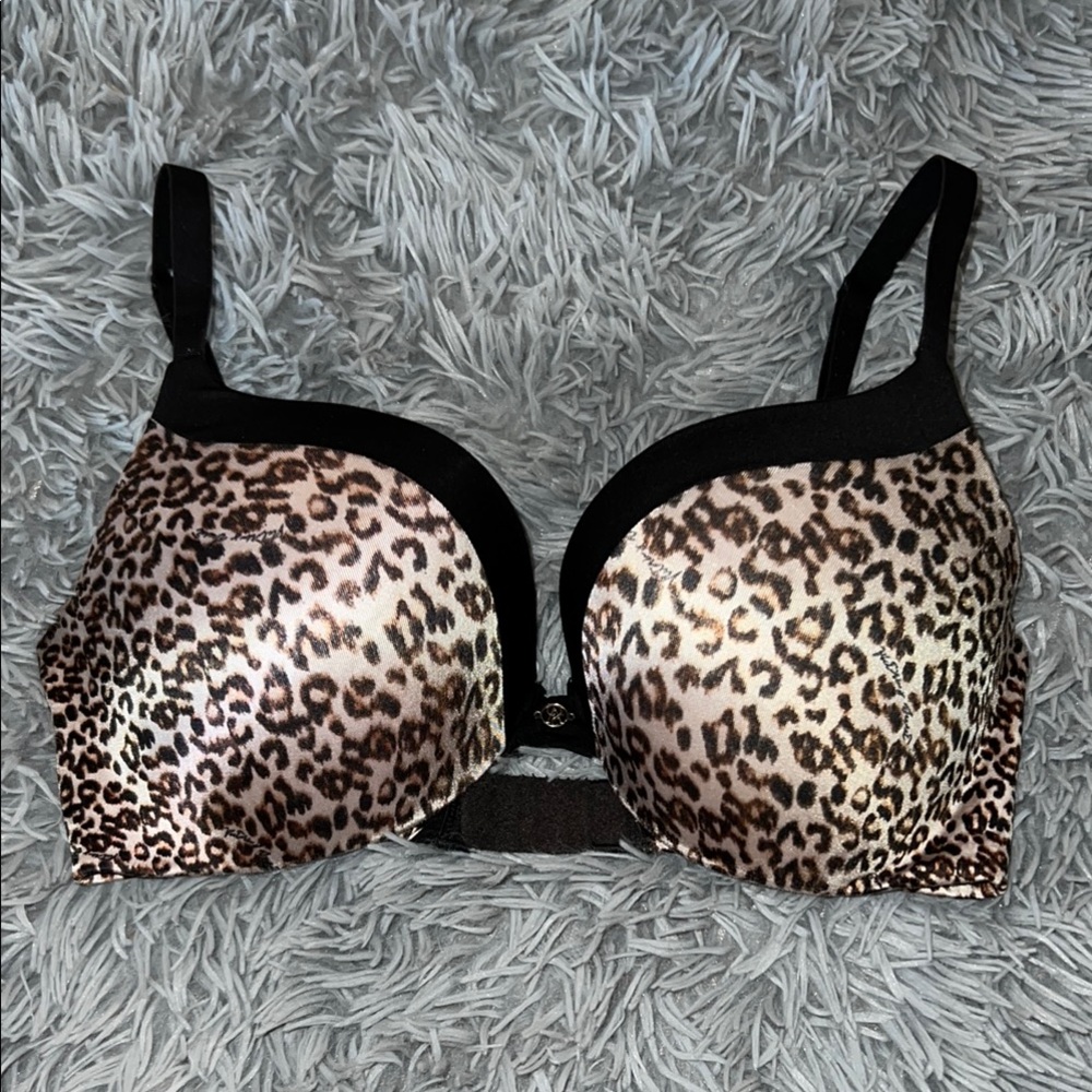 Victoria Secret Leopard Print Women's Bra NWOT 32D